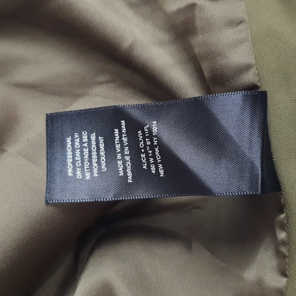 Alice and Olivia Hooded Oversized Vest - Picture 4 of 11